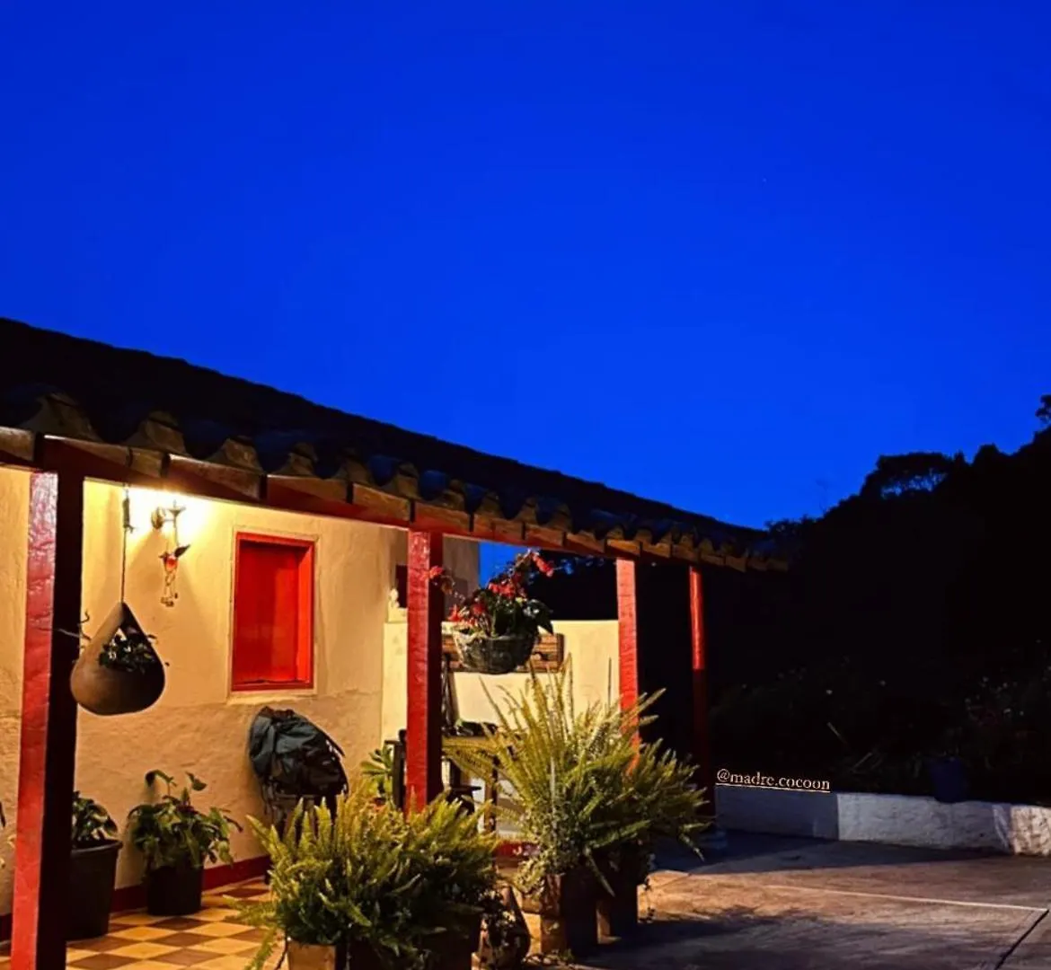 Madre Cocoon Retreats Hotel Santa Elena